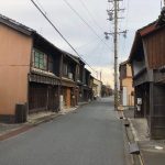 まだまだ続く近鉄道路